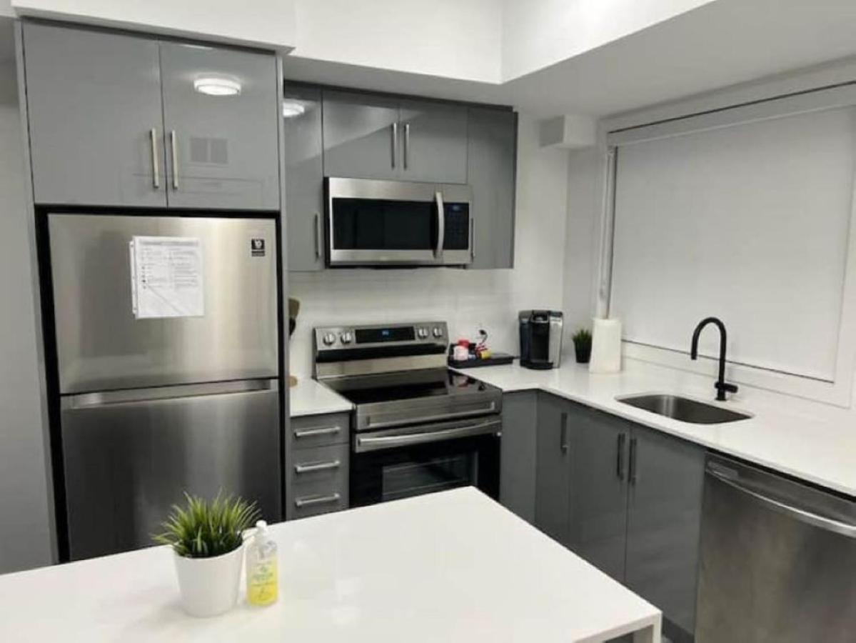 Stylish Townhome Gem With Several Amenities Just Minutes To The Falls Niagarawatervallen Buitenkant foto
